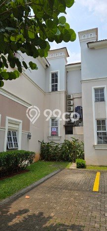 Dijual Kost Strategis di BSD, Tangerang Selatan 4 KT, 4 KM, Luas Bangunan 90m2 Dijual Kost Strategis di BSD, Tangerang Selatan 4 KT, 4 KM, Luas Bangunan 90m2