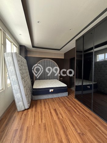Hunian Mewah LB 173m2 Siap Huni Desain Elegan di Summarecon Serpong, Tangerang Hunian Mewah LB 173m2 Siap Huni Desain Elegan di Summarecon Serpong, Tangerang