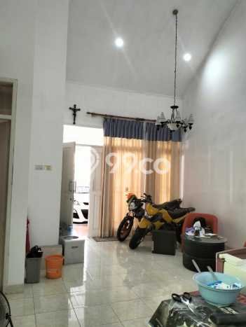 Rumah Modern 2 KT di Alam Sutera Tangerang Rumah Modern 2 KT di Alam Sutera Tangerang