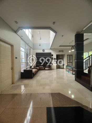 Dijual Rumah Luas Elegan Dengan View Cantik di BSD, Tangerang Dijual Rumah Luas Elegan Dengan View Cantik di BSD, Tangerang