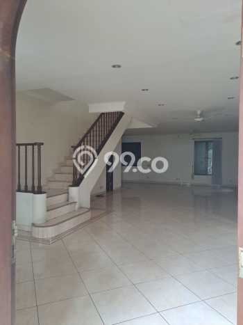 Rumah Minimalis 4 KT di Royal Serpong Village Tangerang Semi Furnished Rumah Minimalis 4 KT di Royal Serpong Village Tangerang Semi Furnished