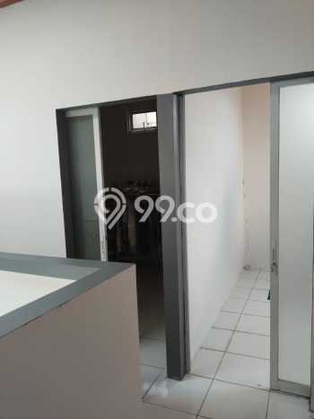 Rumah Strategis Minimalis Lb 84m2 di Cipondoh, Tangerang Rumah Strategis Minimalis Lb 84m2 di Cipondoh, Tangerang