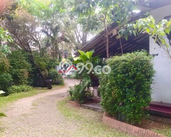 Hunian Mewah Siap Huni LT 1000m2 di Ciputat Timur, Tangerang Selatan Hunian Mewah Siap Huni LT 1000m2 di Ciputat Timur, Tangerang Selatan