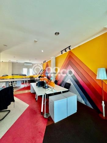 Unit Kantor Dijual di Jakarta Selatan LT 475m2 & LB 1110m2 Unit Kantor Dijual di Jakarta Selatan LT 475m2 & LB 1110m2