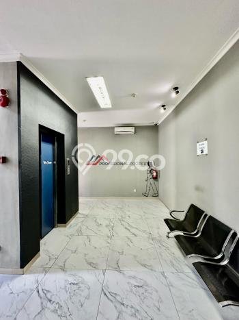 Unit Kantor Dijual di Jakarta Selatan LT 475m2 & LB 1110m2 Unit Kantor Dijual di Jakarta Selatan LT 475m2 & LB 1110m2