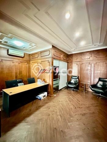 Unit Kantor Dijual di Jakarta Selatan LT 475m2 & LB 1110m2 Unit Kantor Dijual di Jakarta Selatan LT 475m2 & LB 1110m2