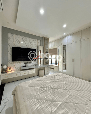Hunian Elit LB 380m2 Siap Pakai Desain Elegan di Lebak Bulus, Jakarta Selatan Hunian Elit LB 380m2 Siap Pakai Desain Elegan di Lebak Bulus, Jakarta Selatan