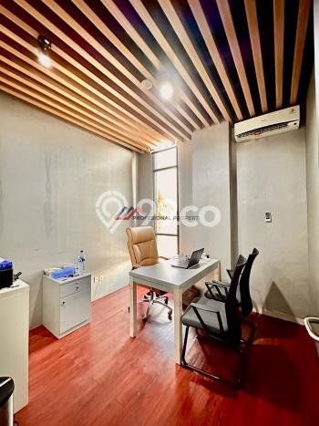 Unit Kantor Dijual di Jakarta Selatan LT 475m2 & LB 1110m2 Unit Kantor Dijual di Jakarta Selatan LT 475m2 & LB 1110m2