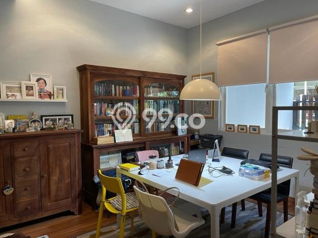 Dijual Rumah Luas Elegan Dengan View Cantik di Sunter, Jakarta Utara Dijual Rumah Luas Elegan Dengan View Cantik di Sunter, Jakarta Utara