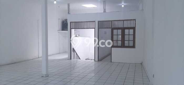 Unit Ruko Dijual di Tebet Jakarta Selatan Luas Bangunan 300m2 Unit Ruko Dijual di Tebet Jakarta Selatan Luas Bangunan 300m2