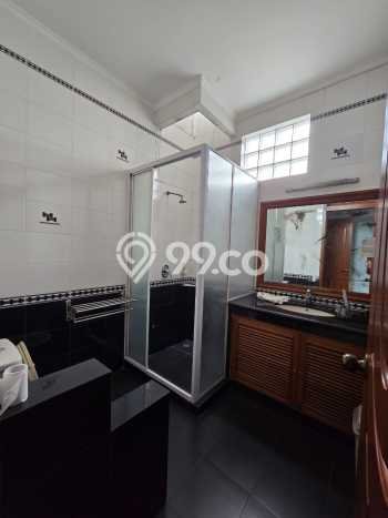 Hunian Mewah LB 540m2 Siap Huni Desain Elegan di Sunter, Jakarta Utara Hunian Mewah LB 540m2 Siap Huni Desain Elegan di Sunter, Jakarta Utara