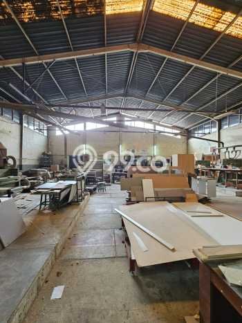 Unit Gudang Dijual di Jakarta Utara LT 1475m2 & LB 1475m2 Unit Gudang Dijual di Jakarta Utara LT 1475m2 & LB 1475m2