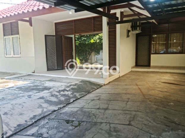 BEST CHOICE! Rumah di Sunter, 2 KM, Akses Sekolah, LT 303m² Bangunan 200m² BEST CHOICE! Rumah di Sunter, 2 KM, Akses Sekolah, LT 303m² Bangunan 200m²