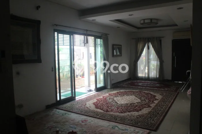 Jual Rumah Luas Megah Dengan View Eksklusif di Pulomas, Jakarta Timur Jual Rumah Luas Megah Dengan View Eksklusif di Pulomas, Jakarta Timur
