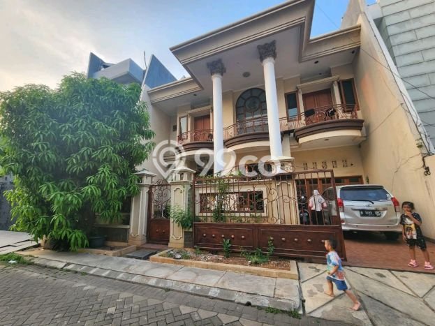 Rumah Lokasi Strategis area Kelapa Gading, Jakarta Utara, LT 240m2m² LB 210m2m² Rumah Lokasi Strategis area Kelapa Gading, Jakarta Utara, LT 240m2m² LB 210m2m²