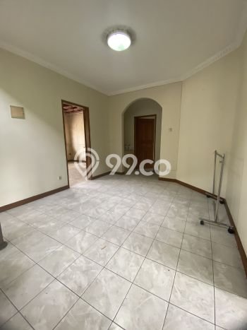 Rumah Elit Modern Siap Huni di Mutiara Kedoya Jakarta Barat Rumah Elit Modern Siap Huni di Mutiara Kedoya Jakarta Barat