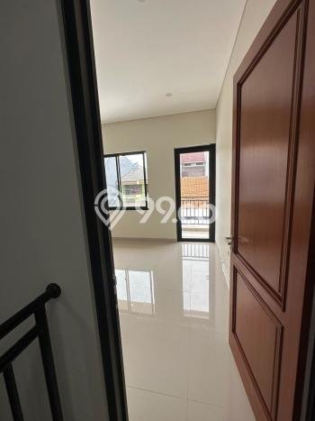 Jual Rumah Strategis Bagus Punya 3 KT di Cengkareng Jakarta Barat SHM Jual Rumah Strategis Bagus Punya 3 KT di Cengkareng Jakarta Barat SHM