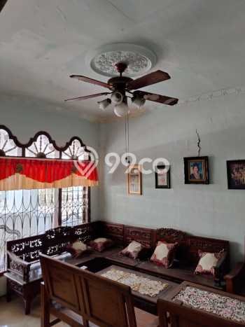 Rumah Modern 5 KT di Tidar Surabaya Unfurnished Rumah Modern 5 KT di Tidar Surabaya Unfurnished