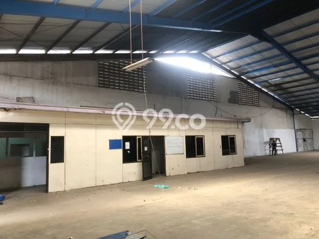 Gudang untuk disewa di Andir punya LT 3000m2 & LB 2950m2 harga sewa kompetitif Gudang untuk disewa di Andir punya LT 3000m2 & LB 2950m2 harga sewa kompetitif