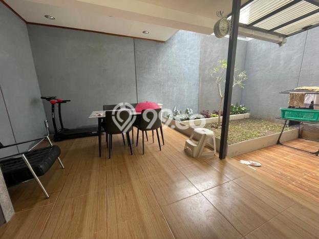 Rumah Terawat 3 KT 2 KM di Kota Baru Parahyangan, Bandung Rumah Terawat 3 KT 2 KM di Kota Baru Parahyangan, Bandung