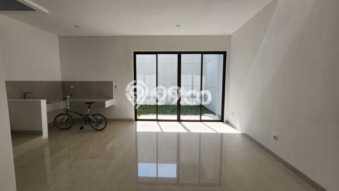 Rumah Strategis Minimalis Lb 100m2 di Gunung Putri, Bogor Rumah Strategis Minimalis Lb 100m2 di Gunung Putri, Bogor