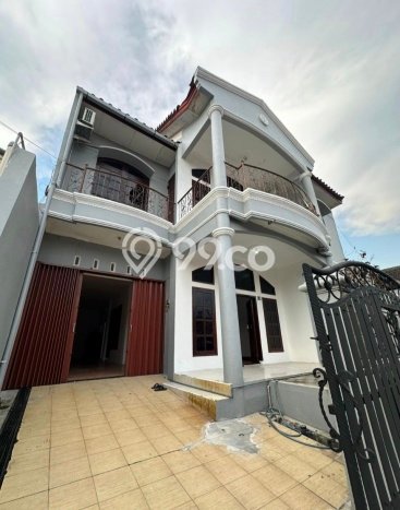 Dijual Rumah Premium dengan Fasilitas Sekitar Komplit di Pedurungan, Semarang Dijual Rumah Premium dengan Fasilitas Sekitar Komplit di Pedurungan, Semarang