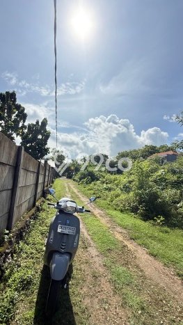 Tanah Strategis di , Luas 1210m2m², Ideal untuk Investasi Tanah Strategis di , Luas 1210m2m², Ideal untuk Investasi