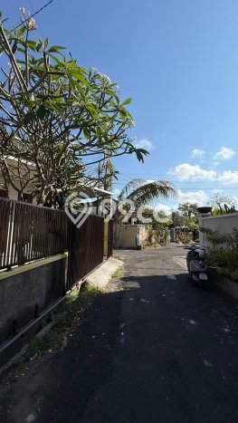 HUNIAN BERKELAS! Rumah Premium Benoa, Badung, LT 103m² Luas Bangunan 70m² HUNIAN BERKELAS! Rumah Premium Benoa, Badung, LT 103m² Luas Bangunan 70m²