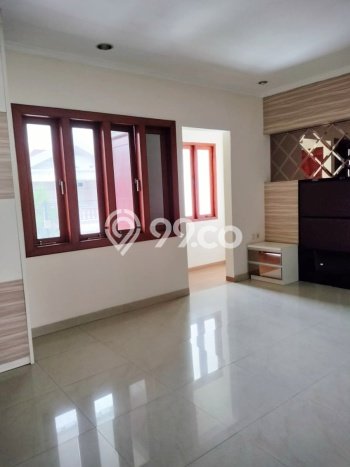 Rumah Cantik Siap Pakai Di Kelapa Gading Luas 180m2 Lokasi Strategis Rumah Cantik Siap Pakai Di Kelapa Gading Luas 180m2 Lokasi Strategis