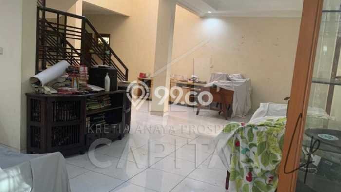 Rumah Modern 4 Kamar LT 180m2 di Turangga Rumah Modern 4 Kamar LT 180m2 di Turangga