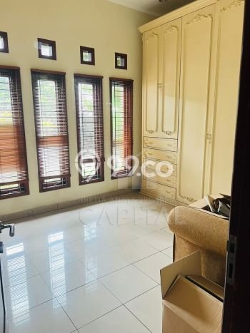 Rumah Mewah LB 281m2 Siap Pakai Desain Elegan di Geger Kalong, Bandung Rumah Mewah LB 281m2 Siap Pakai Desain Elegan di Geger Kalong, Bandung