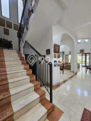 Dijual Rumah Luas Megah Dengan View Cantik di Ragunan, Jakarta Selatan Dijual Rumah Luas Megah Dengan View Cantik di Ragunan, Jakarta Selatan