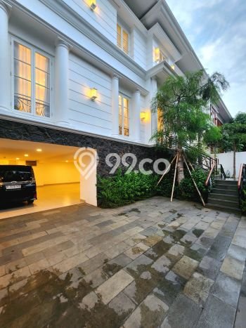 Ready to Use! Luxury House LT 517m2 Desain Elegan di Kemang Ready to Use! Luxury House LT 517m2 Desain Elegan di Kemang