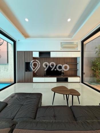 Siap Huni Hunian Elit 5 Kamar di Kebayoran Baru Dekat ke Mana Pun Siap Huni Hunian Elit 5 Kamar di Kebayoran Baru Dekat ke Mana Pun