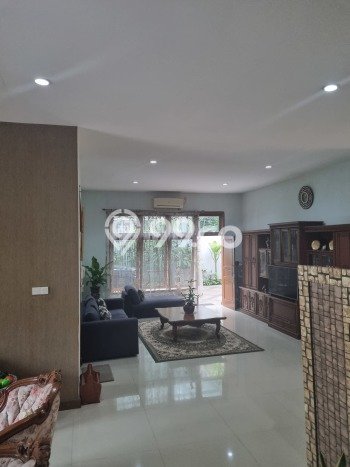 Dijual Rumah Mewah Megah Dengan View Eksklusif di Warung Buncit, Jakarta Selatan Dijual Rumah Mewah Megah Dengan View Eksklusif di Warung Buncit, Jakarta Selatan