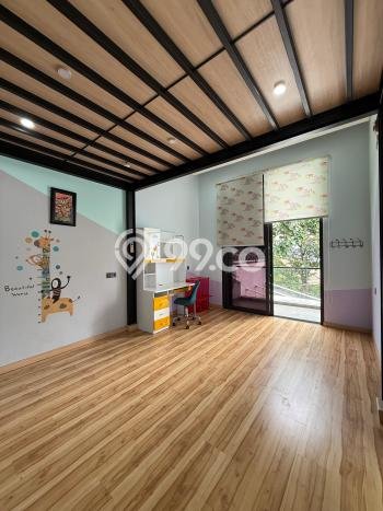 Siap Huni Hunian Elit 5 Kamar di Kebayoran Baru Dekat ke Mana Pun Siap Huni Hunian Elit 5 Kamar di Kebayoran Baru Dekat ke Mana Pun