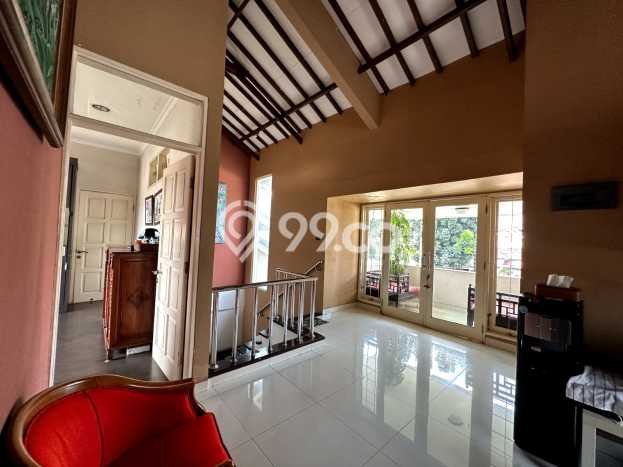 Hunian Elit LB 280m2 Siap Huni Desain Elegan di Srengseng, Jakarta Barat Hunian Elit LB 280m2 Siap Huni Desain Elegan di Srengseng, Jakarta Barat