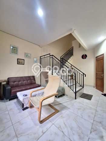 For Sale Rumah Elit Exclusive di Ciputat Timur, Tangerang Selatan For Sale Rumah Elit Exclusive di Ciputat Timur, Tangerang Selatan