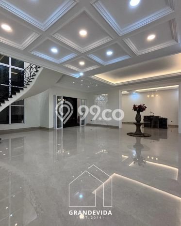 Jual Rumah Luas Elegan Dengan View Cantik di Pondok Indah, Jakarta Selatan Jual Rumah Luas Elegan Dengan View Cantik di Pondok Indah, Jakarta Selatan