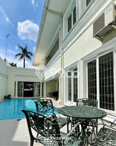 For Sale! Luxury House LT 820m2 Desain Modern di Pondok Indah For Sale! Luxury House LT 820m2 Desain Modern di Pondok Indah
