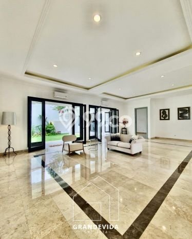 Rumah Elit LB 643m2 Siap Pakai Desain Elegan di Cipete, Jakarta Selatan Rumah Elit LB 643m2 Siap Pakai Desain Elegan di Cipete, Jakarta Selatan