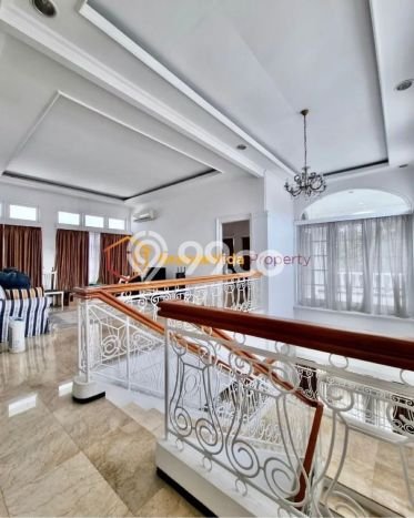 Rumah Luxury Modern Siap Huni di Pondok Indah Jakarta Selatan Rumah Luxury Modern Siap Huni di Pondok Indah Jakarta Selatan