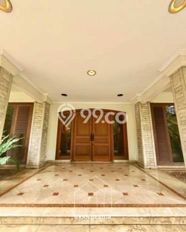 Rumah Elit Modern Tanpa Renovasi di Pondok Indah Jakarta Selatan Rumah Elit Modern Tanpa Renovasi di Pondok Indah Jakarta Selatan