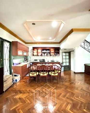Rumah Luxury Modern Tanpa Renovasi di Pondok Indah Jakarta Selatan Rumah Luxury Modern Tanpa Renovasi di Pondok Indah Jakarta Selatan