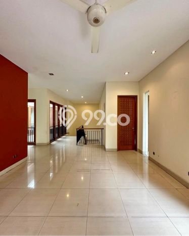 Ready to Use! Luxury House LT 585m2 Desain Modern di Kemang Ready to Use! Luxury House LT 585m2 Desain Modern di Kemang