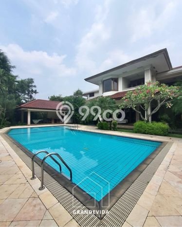 Rumah Elit Modern Tanpa Renovasi di Pondok Indah Jakarta Selatan Rumah Elit Modern Tanpa Renovasi di Pondok Indah Jakarta Selatan