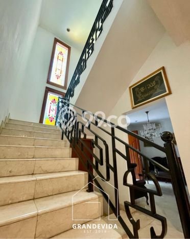 Ready to Use! Premium House LT 425m2 Desain Elegan di Pondok Indah Ready to Use! Premium House LT 425m2 Desain Elegan di Pondok Indah