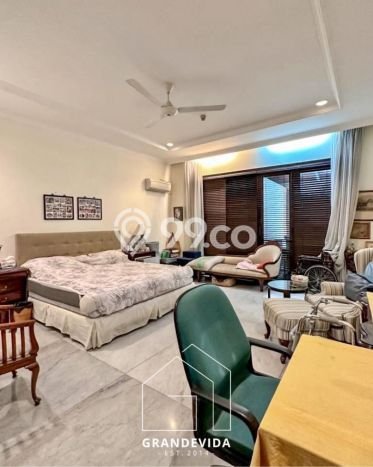 Hunian Mewah LB 500m2 Siap Pakai Desain Elegan di Kemang, Jakarta Selatan Hunian Mewah LB 500m2 Siap Pakai Desain Elegan di Kemang, Jakarta Selatan