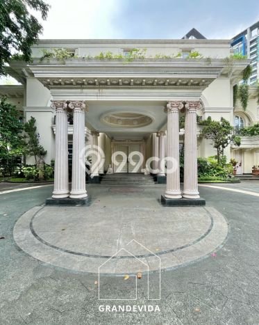Rumah Mewah LB 2700m2 Siap Huni Desain Elegan di Pondok Indah, Jakarta Selatan Rumah Mewah LB 2700m2 Siap Huni Desain Elegan di Pondok Indah, Jakarta Selatan