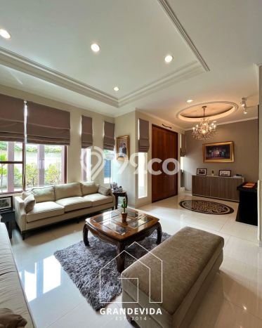 Hunian Elit LB 1284m2 Siap Pakai Desain Elegan di Kemang, Jakarta Selatan Hunian Elit LB 1284m2 Siap Pakai Desain Elegan di Kemang, Jakarta Selatan